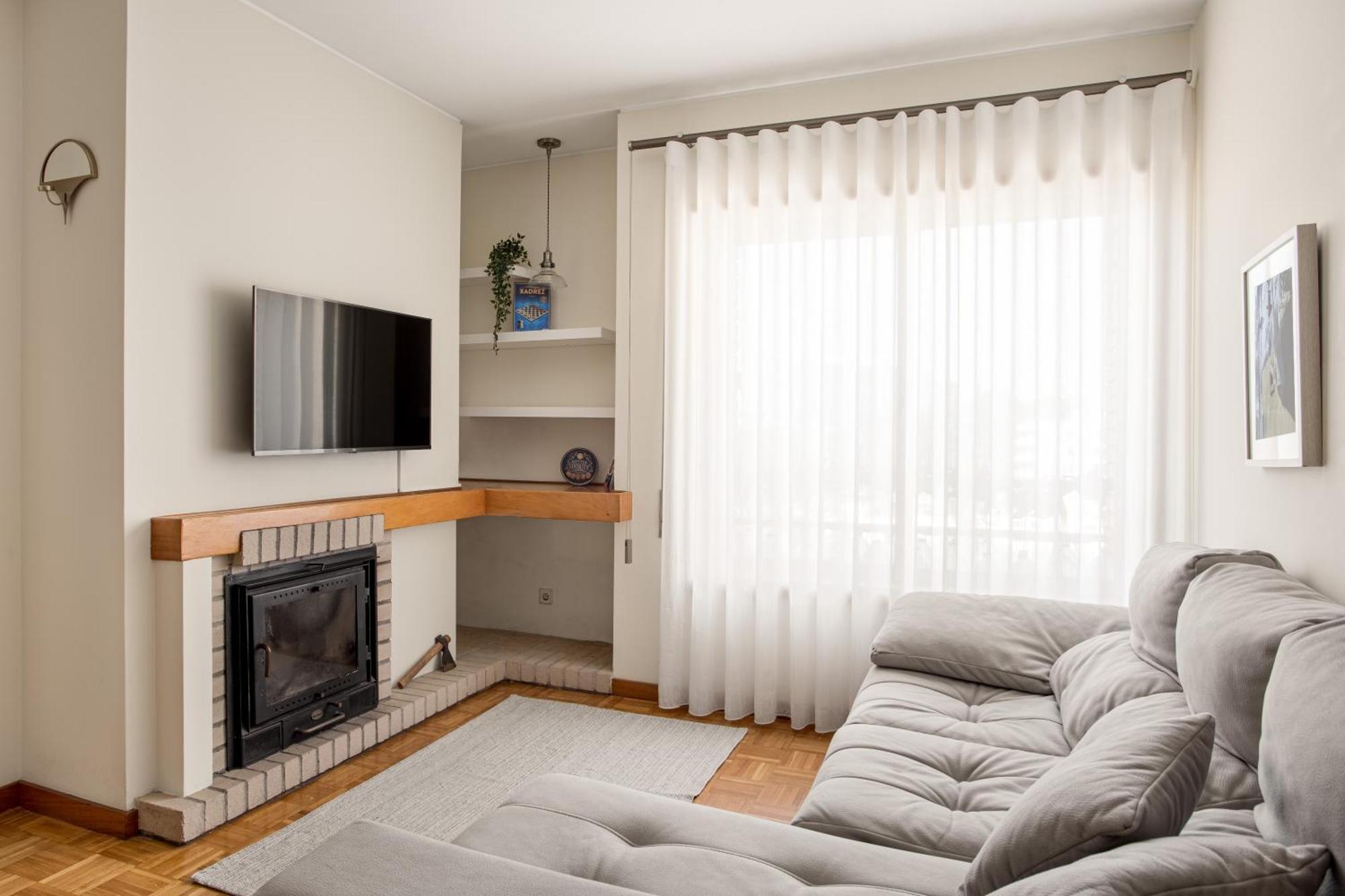 Maía Joivy Stylish City Centre Flat With Parking מראה חיצוני תמונה