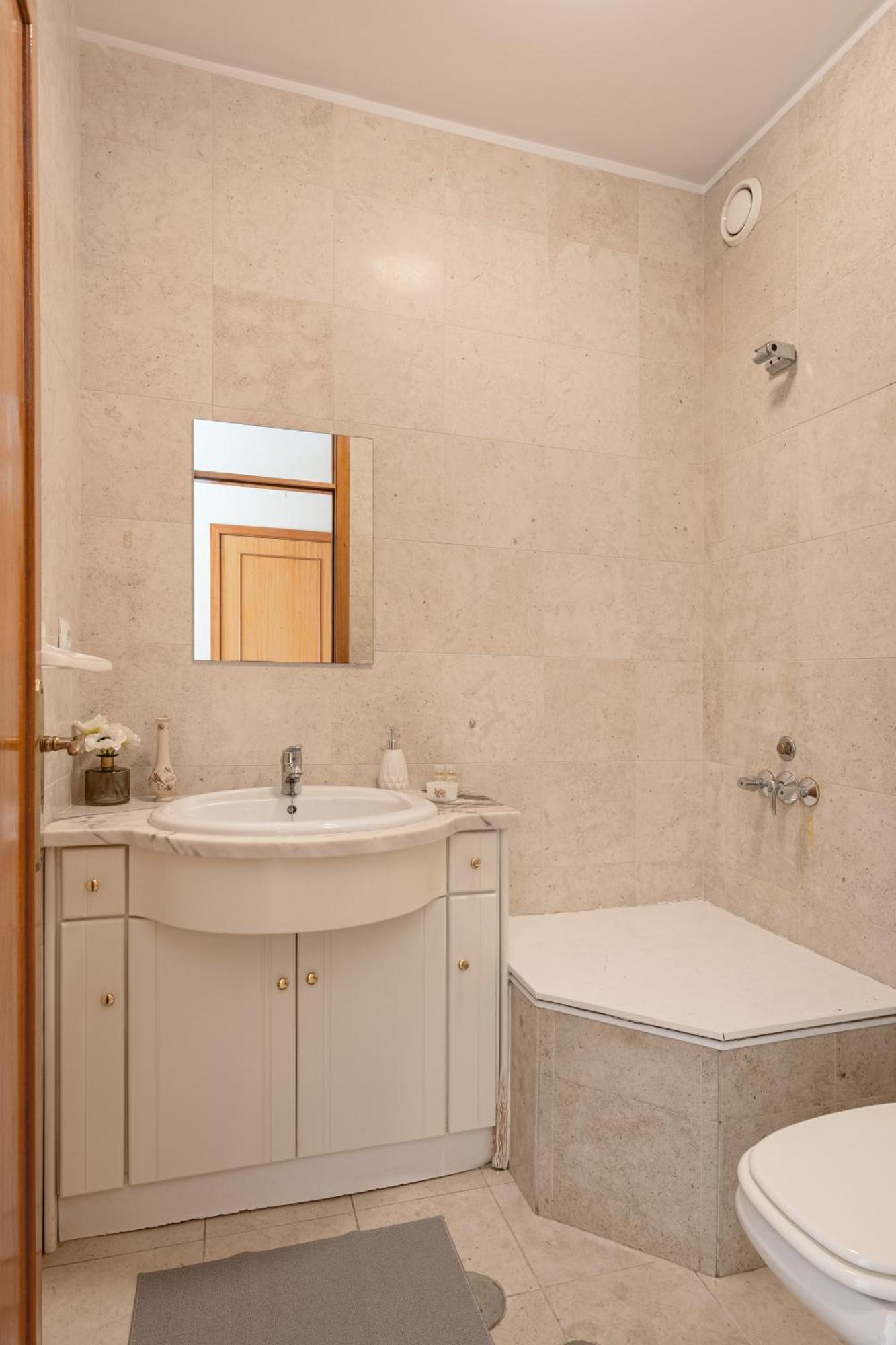 Maía Joivy Stylish City Centre Flat With Parking מראה חיצוני תמונה