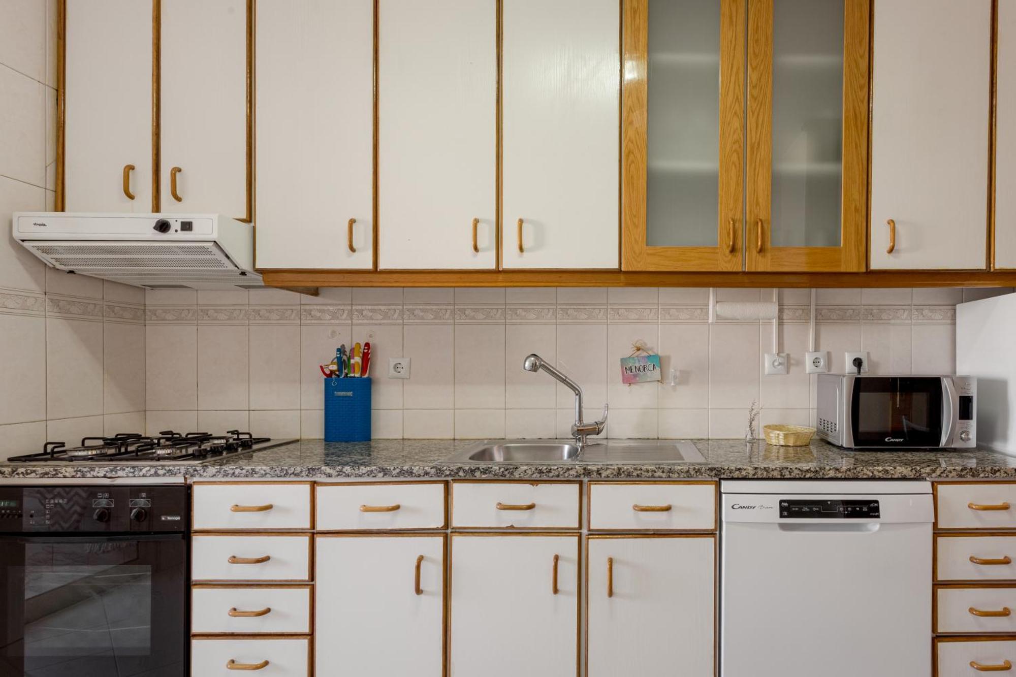 Maía Joivy Stylish City Centre Flat With Parking מראה חיצוני תמונה