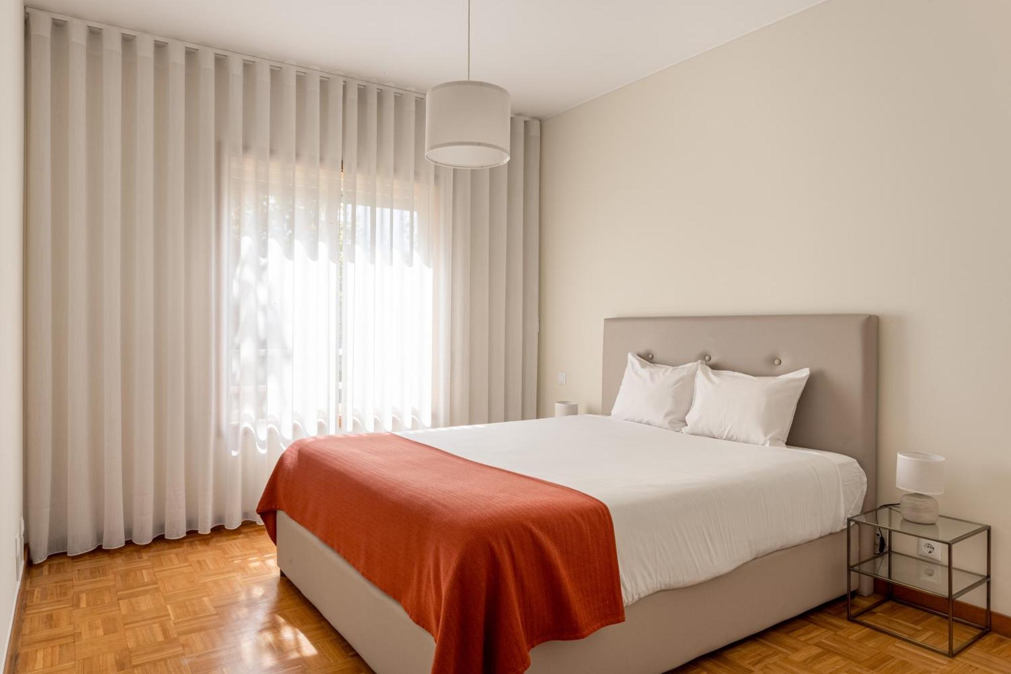 Maía Joivy Stylish City Centre Flat With Parking מראה חיצוני תמונה