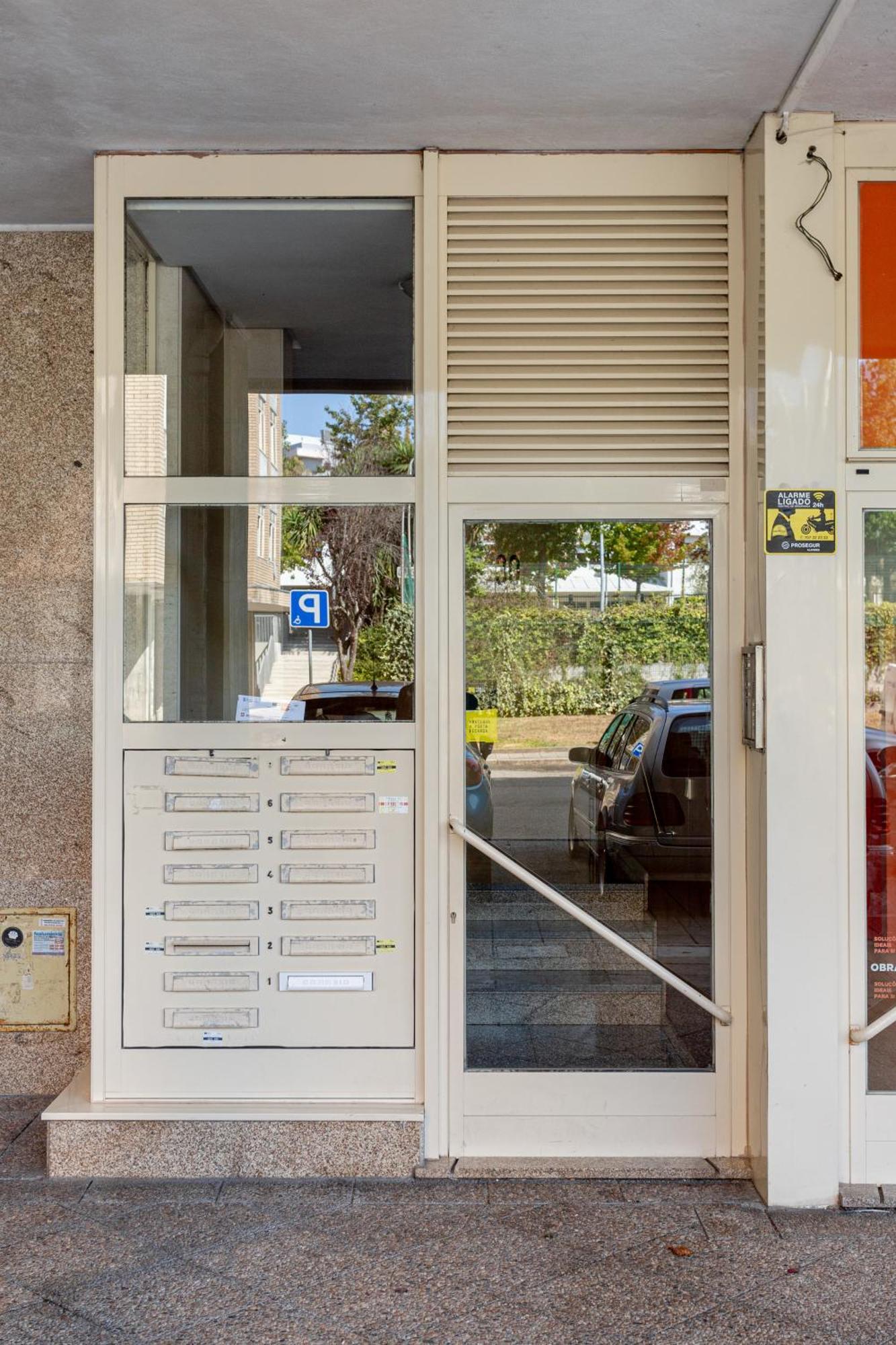 Maía Joivy Stylish City Centre Flat With Parking מראה חיצוני תמונה