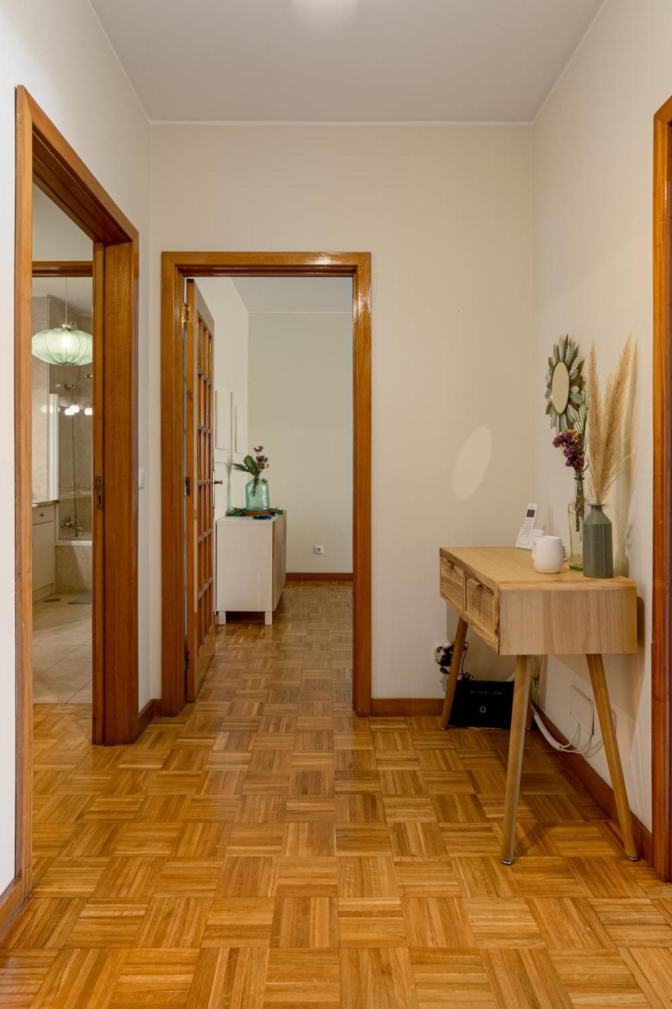 Maía Joivy Stylish City Centre Flat With Parking מראה חיצוני תמונה